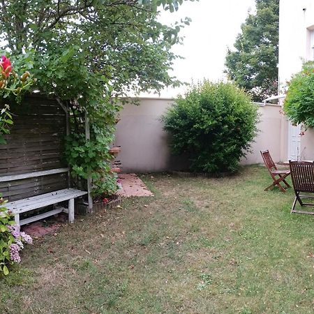 Gite Les Bignones Freneuse  Buitenkant foto